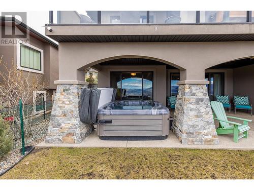 900 Lamont Lane, Kelowna, BC - Outdoor