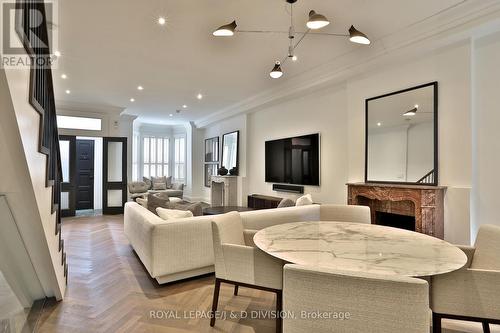 69 Sullivan Street, Toronto, ON - Indoor Photo Showing Living Room