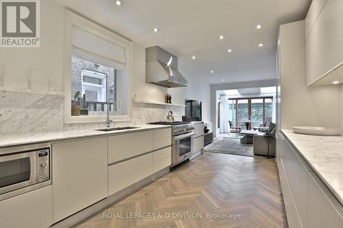 69 Sullivan Street, Toronto, ON - Indoor Photo Showing Kitchen With Upgraded Kitchen