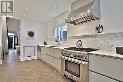 69 Sullivan Street, Toronto, ON - Indoor Photo Showing Kitchen With Upgraded Kitchen