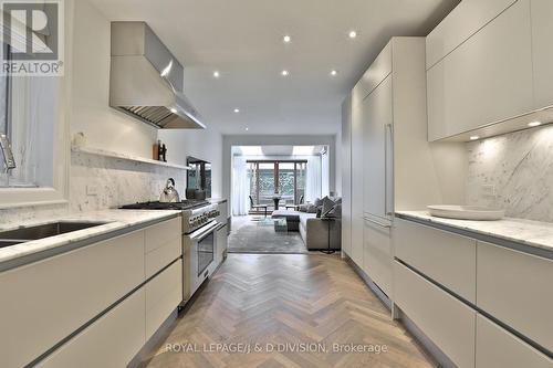 69 Sullivan Street, Toronto, ON - Indoor Photo Showing Kitchen With Upgraded Kitchen