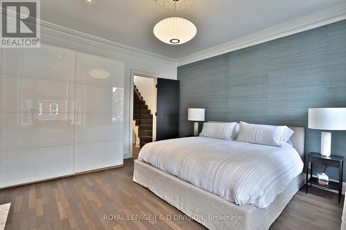 69 Sullivan Street, Toronto, ON - Indoor Photo Showing Bedroom