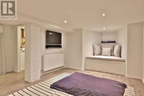 69 Sullivan Street, Toronto, ON - Indoor Photo Showing Bedroom