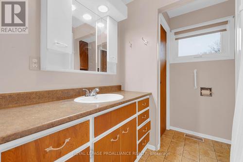 458 Rose Road, Quinte West, ON - Indoor Photo Showing Bathroom