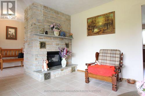 20161 Bathurst Street, East Gwillimbury, ON - Indoor With Fireplace