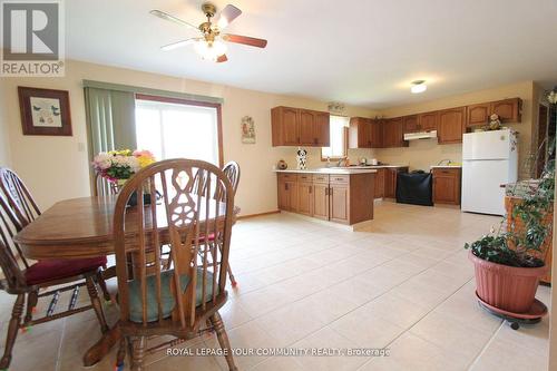 20161 Bathurst Street, East Gwillimbury, ON - Indoor Photo Showing Dining Room