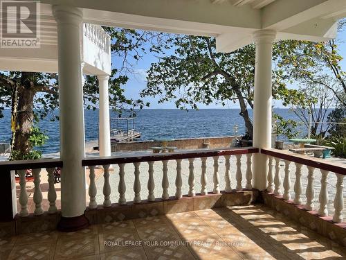 5 Gasparee Island, Trinidad, ON - Outdoor