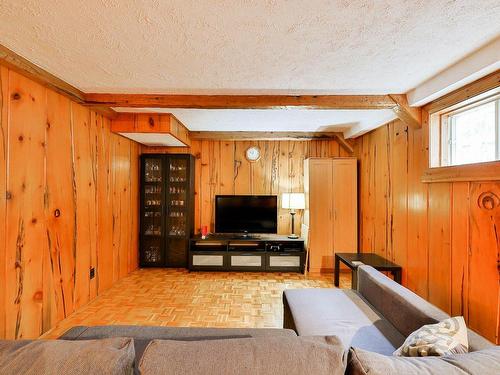 Salle familiale - 11864 Av. Racette, Montréal (Montréal-Nord), QC - Indoor Photo Showing Living Room