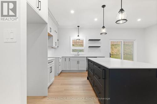 23 Schmidt Way, Quinte West, ON - Indoor Photo Showing Kitchen With Upgraded Kitchen