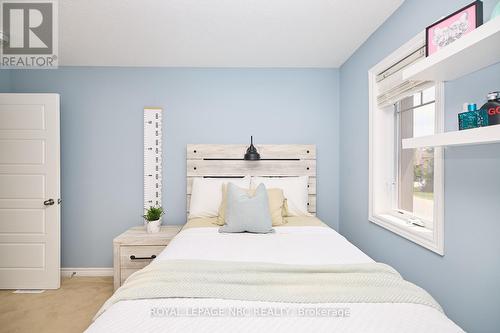 5 Abbott Place, Pelham, ON - Indoor Photo Showing Bedroom