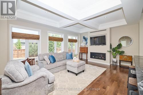 5 Abbott Place, Pelham, ON - Indoor Photo Showing Living Room With Fireplace