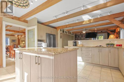 4883 Torbolton Ridge Road, Ottawa, ON - Indoor Photo Showing Kitchen