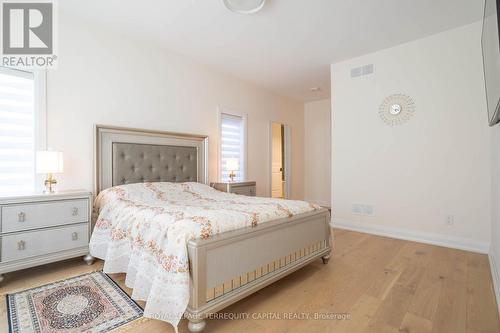 19 - 8974 Willoughby Drive, Niagara Falls, ON - Indoor Photo Showing Bedroom