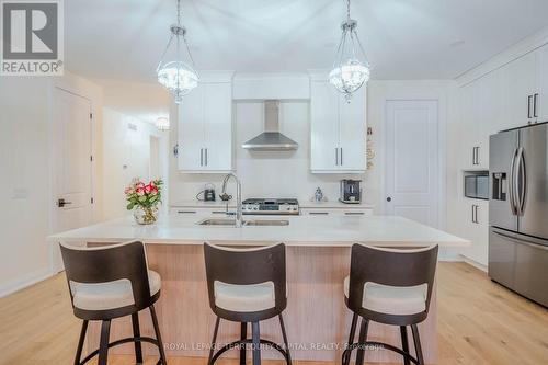 19 - 8974 Willoughby Drive, Niagara Falls, ON - Indoor Photo Showing Kitchen With Upgraded Kitchen