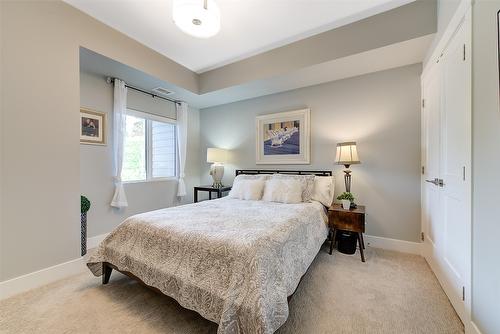 28-2161 Upper Sundance Drive, West Kelowna, BC - Indoor Photo Showing Bedroom