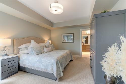 28-2161 Upper Sundance Drive, West Kelowna, BC - Indoor Photo Showing Bedroom