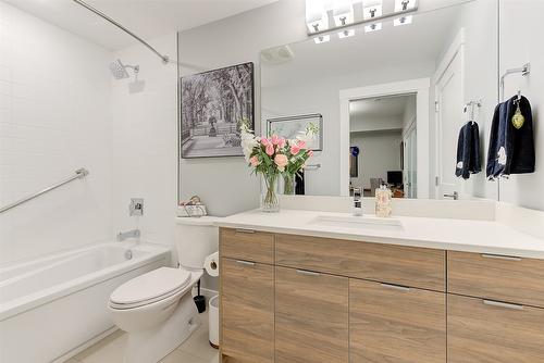 28-2161 Upper Sundance Drive, West Kelowna, BC - Indoor Photo Showing Bathroom