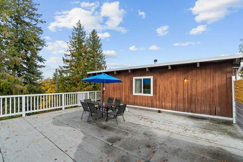 2190 Okanagan Avenue, Salmon Arm, BC - Outdoor