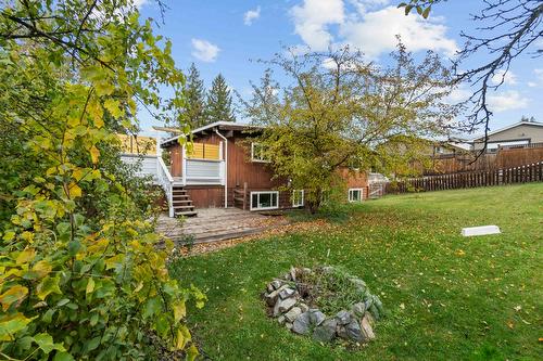 2190 Okanagan Avenue, Salmon Arm, BC - Outdoor