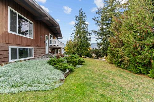 2190 Okanagan Avenue, Salmon Arm, BC - Outdoor