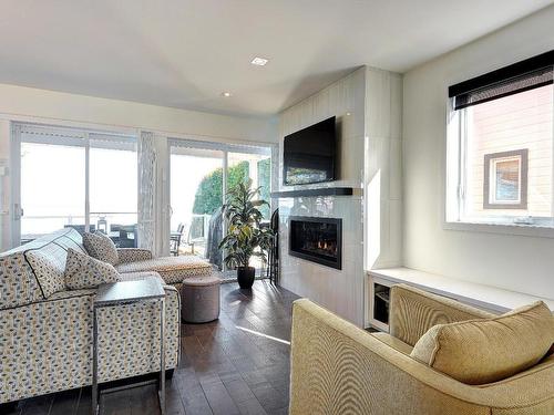 Salon - 483 Rue Maskinongé, Saint-Gabriel, QC - Indoor Photo Showing Living Room With Fireplace