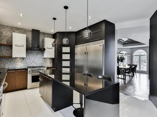 Cuisine - 27 Rue Du Castillo, Blainville, QC - Indoor Photo Showing Kitchen With Upgraded Kitchen