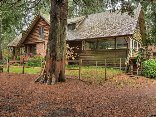 672 Macklin Rd, Quadra Island, BC 