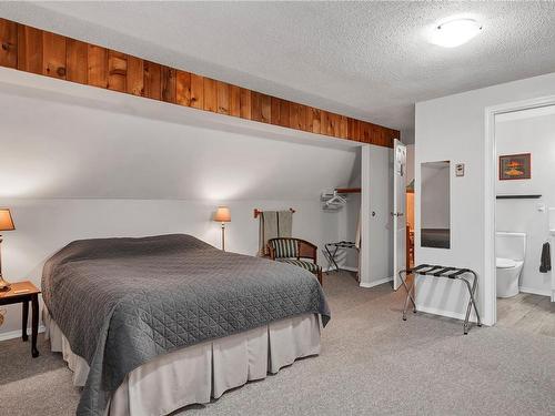 672 Macklin Rd, Quadra Island, BC 