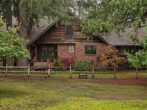 672 Macklin Rd, Quadra Island, BC 