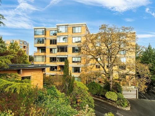 403-2910 Cook St, Victoria, BC - Outdoor With Balcony