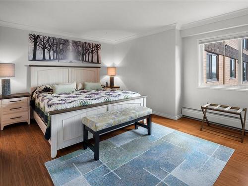 403-2910 Cook St, Victoria, BC - Indoor Photo Showing Bedroom