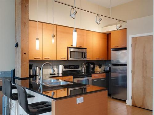 203-610 Johnson St, Victoria, BC - Indoor Photo Showing Kitchen With Double Sink