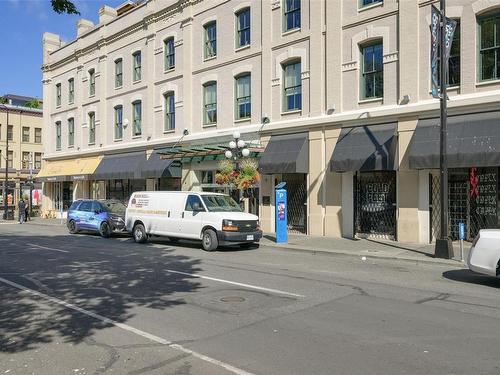 203-610 Johnson St, Victoria, BC - Outdoor