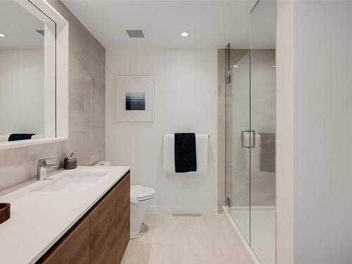 403-369 Tyee Rd, Victoria, BC - Indoor Photo Showing Bathroom