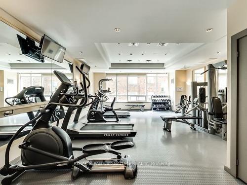 311-212 Eglinton Ave E, Toronto, ON - Indoor Photo Showing Gym Room