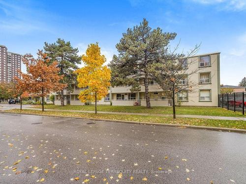 104-70 Old Sheppard Ave, Toronto, ON - Outdoor