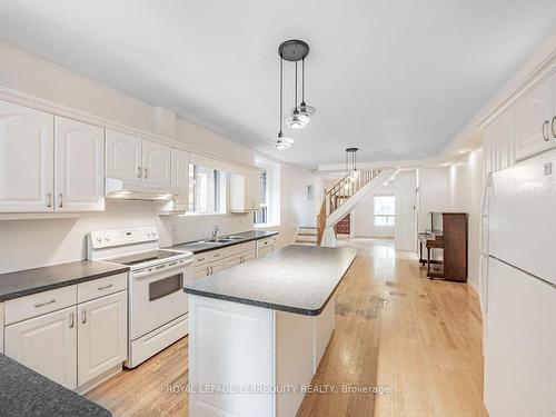 773 Markham St, Toronto, ON - Indoor Photo Showing Kitchen