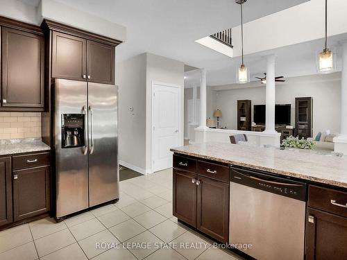 4896 Allan Crt, Lincoln, ON - Indoor Photo Showing Kitchen With Stainless Steel Kitchen