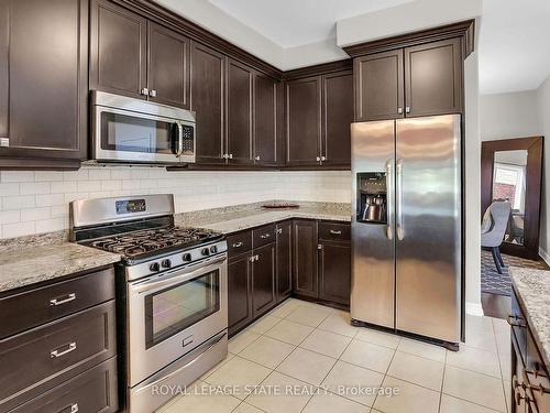 4896 Allan Crt, Lincoln, ON - Indoor Photo Showing Kitchen With Stainless Steel Kitchen