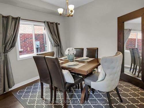 4896 Allan Crt, Lincoln, ON - Indoor Photo Showing Dining Room