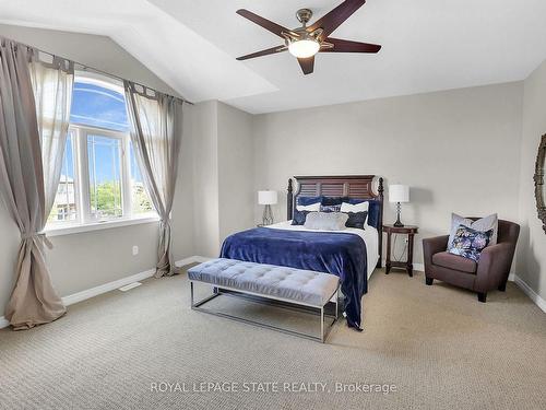 4896 Allan Crt, Lincoln, ON - Indoor Photo Showing Bedroom