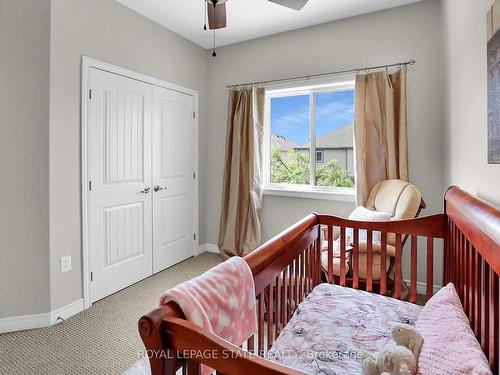 4896 Allan Crt, Lincoln, ON - Indoor Photo Showing Bedroom