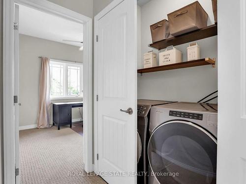 4896 Allan Crt, Lincoln, ON - Indoor Photo Showing Laundry Room