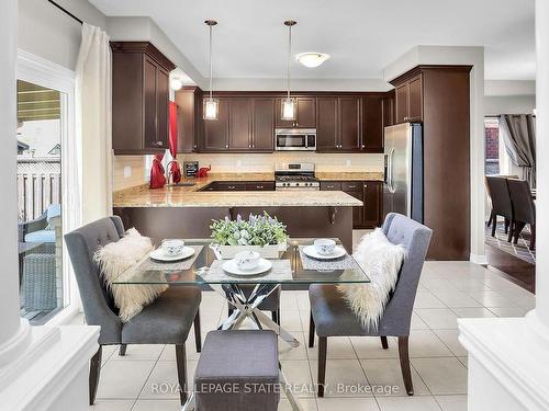 4896 Allan Crt, Lincoln, ON - Indoor Photo Showing Dining Room