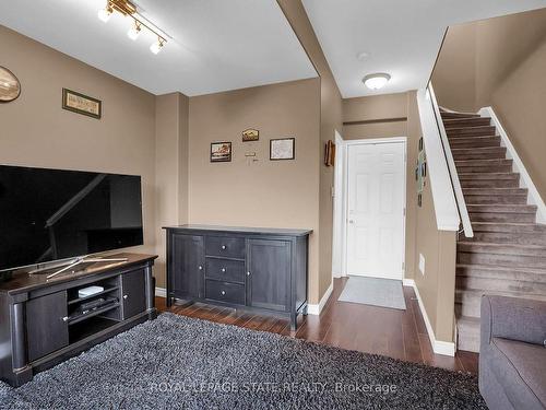 24-8 Hemlock Way, Grimsby, ON - Indoor Photo Showing Other Room