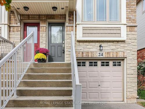 24-8 Hemlock Way, Grimsby, ON - Outdoor With Facade With Exterior