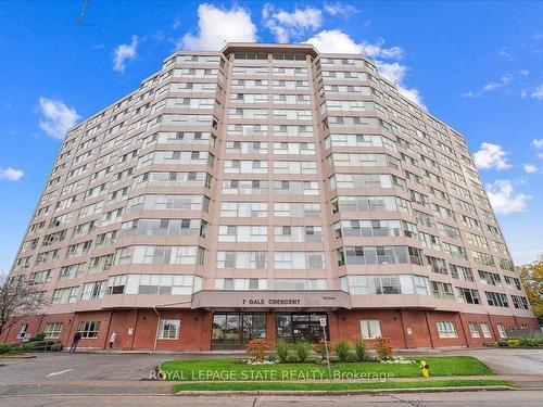 511-7 Gale Cres, St. Catharines, ON - Outdoor With Facade