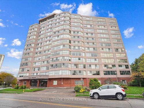 511-7 Gale Cres, St. Catharines, ON - Outdoor With Facade