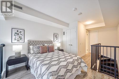 520 - 77 Shuter Street, Toronto, ON - Indoor Photo Showing Bedroom