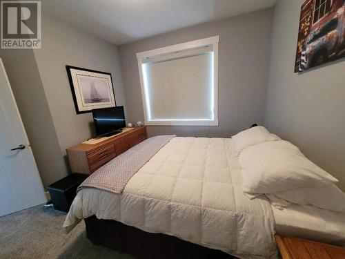 428 Daladon Drive, Logan Lake, BC - Indoor Photo Showing Bedroom